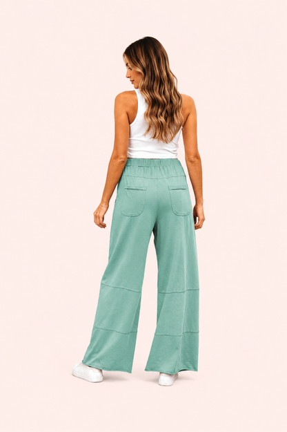 Wide leg cargo broek met mineral wash en trekkoord