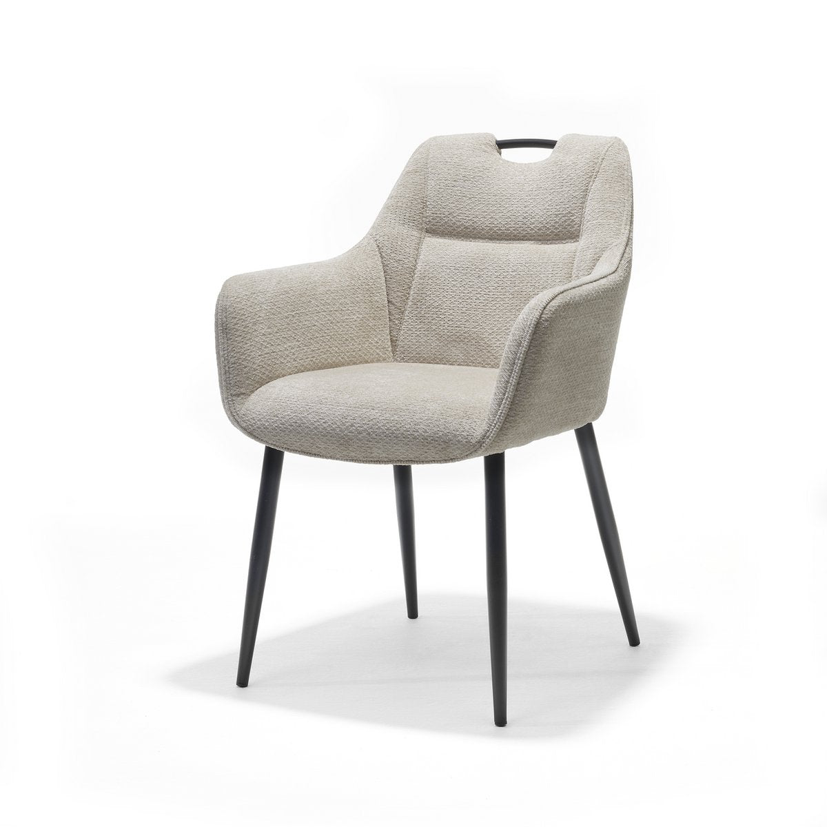 Comfortabele armstoel in zwart met natural bekleding