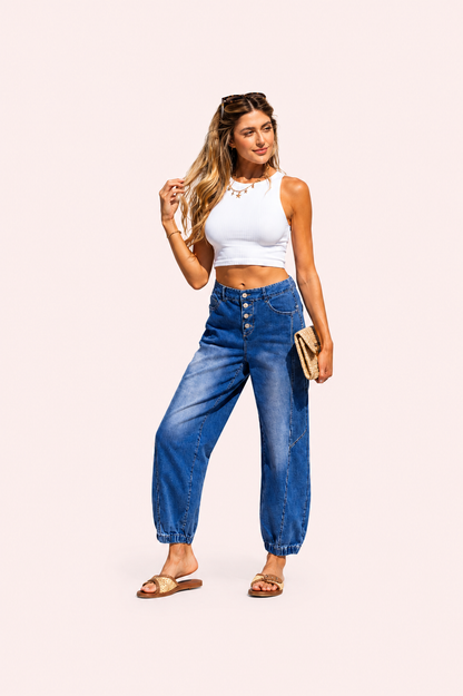 Losse jeans met toelopende pijpen