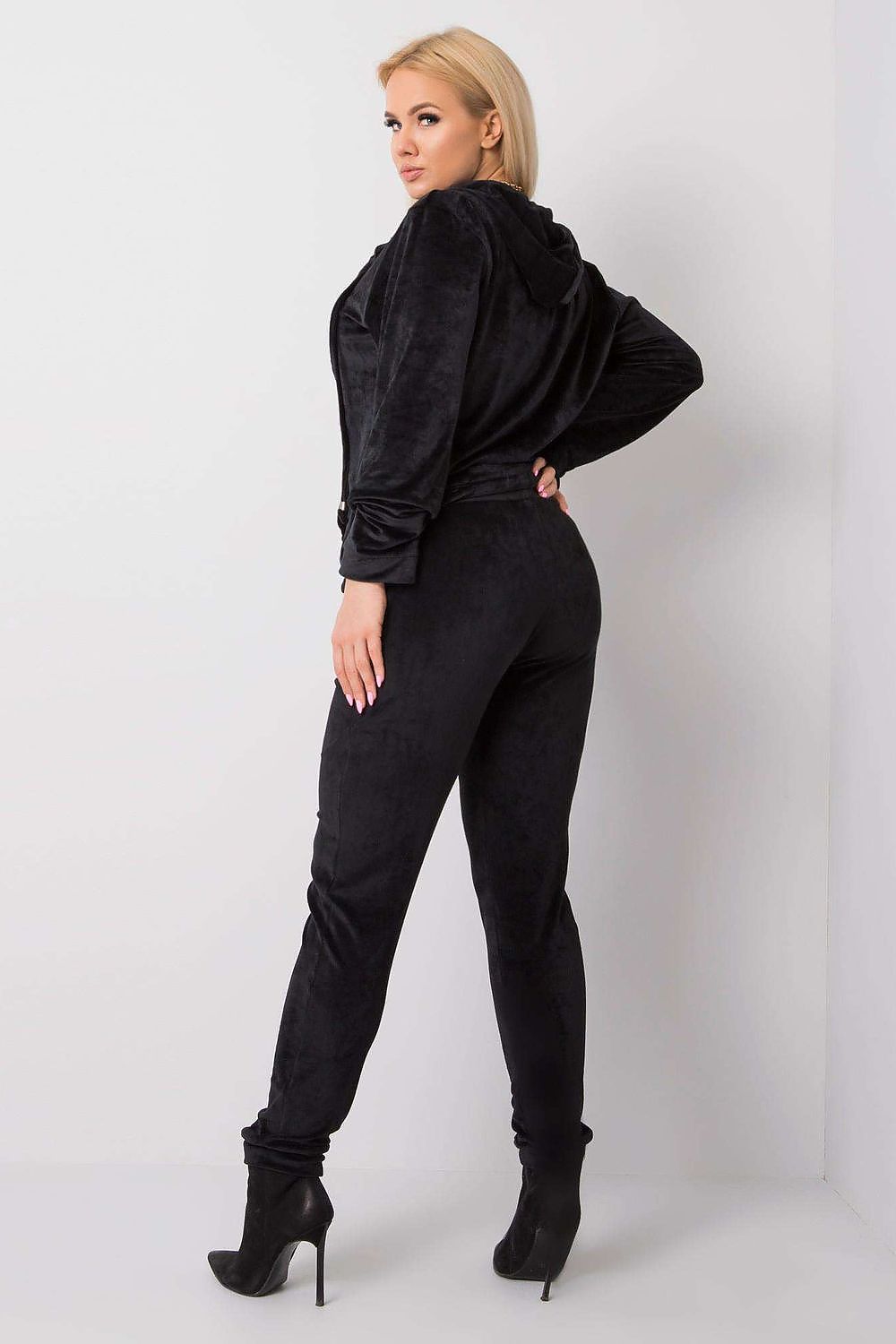  Set model 171045 Relevance 
