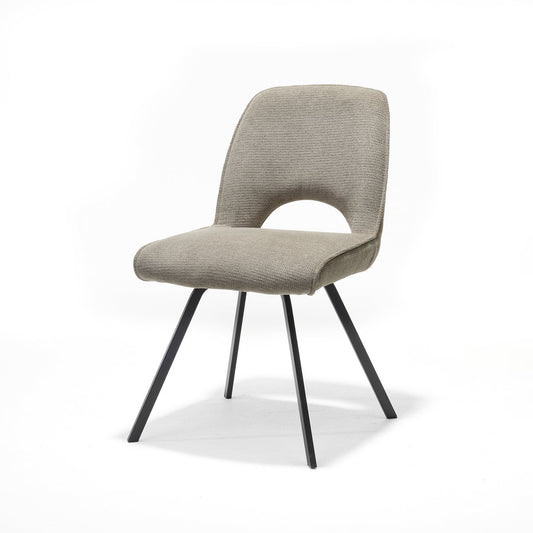 Comfortabele stoel in beige bekleding