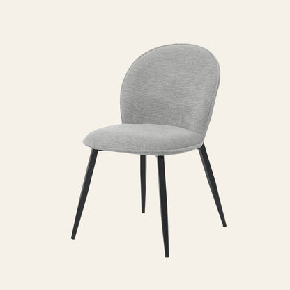 Cuba eetkamerstoel in grijskleur, vooraanzicht met ergonomisch gevormde zitting.
