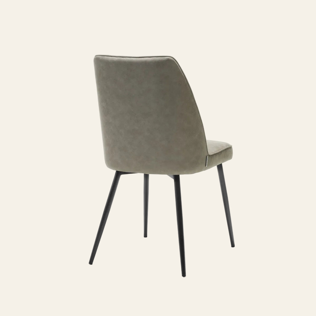 Stoel eetkamerstoel in sandkleur, achteraanzicht met ergonomisch gevormde rugleuning.
