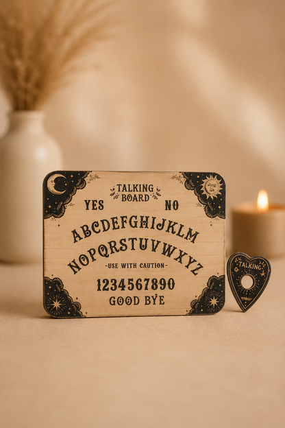Houten ouija bord met planchette